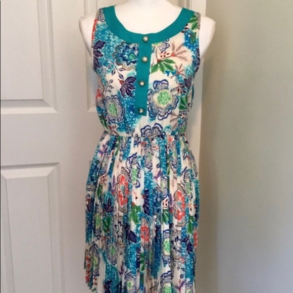 EVERLY Floral Sleeveless Pleated Dress - Picture 2 of 9